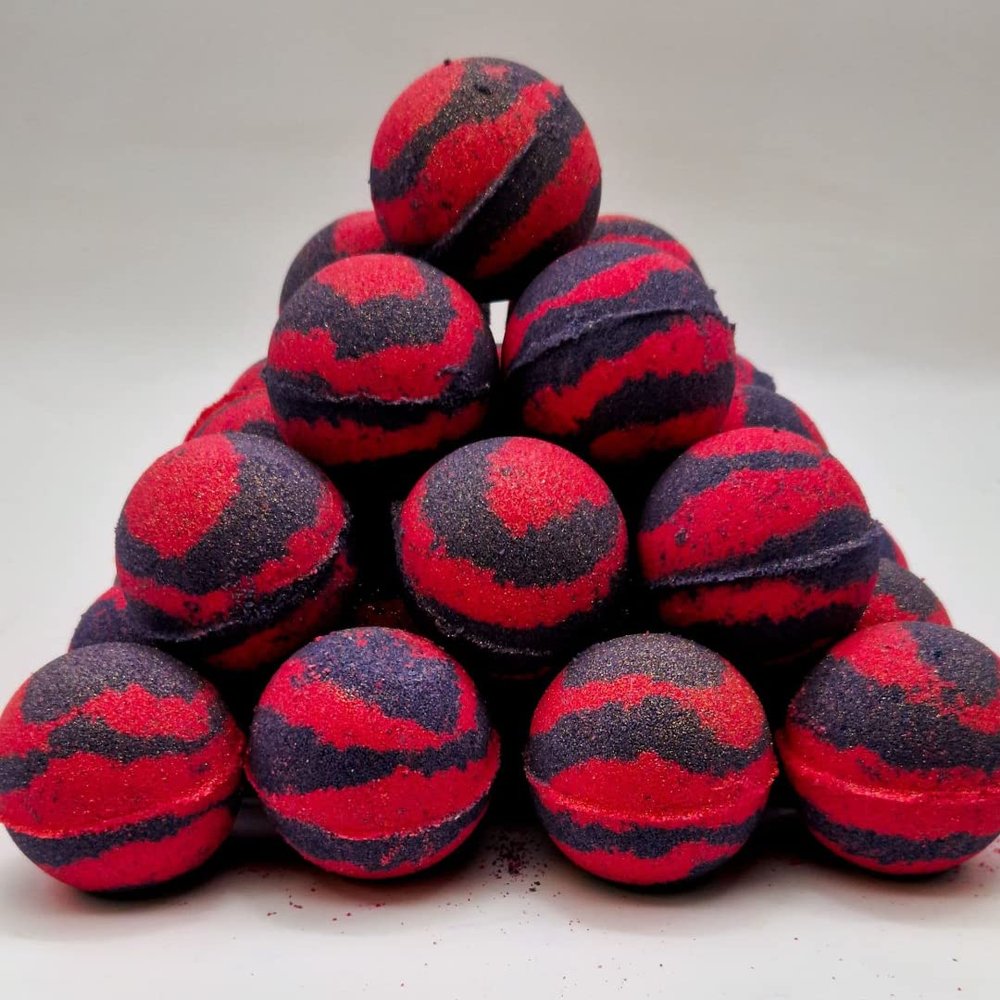 Charcoal & Grey Alder Bath Bomb