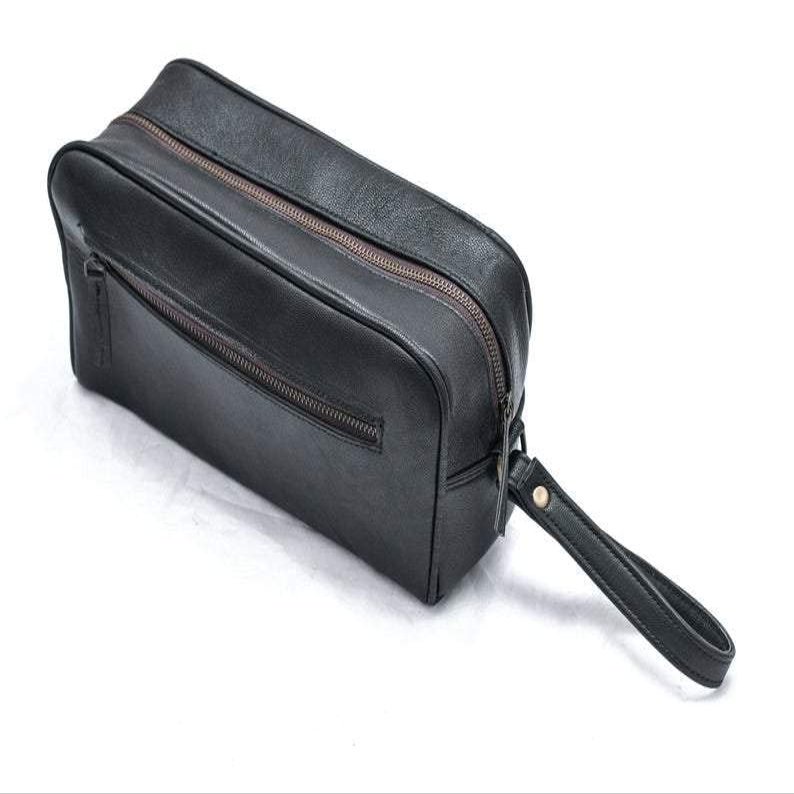 MaheTri Leather Toiletry Bag for Men, Black Toiletry Bag Dopp Kit Travel Organizer Ideal for gifts | Gift for him