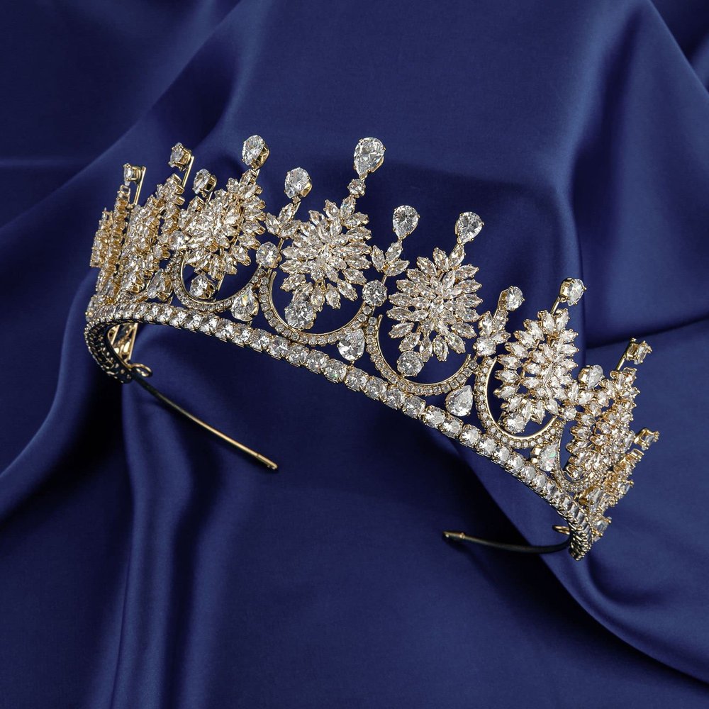 5A Cubic Zirconia Queen Tiaras Pageant Crown for Wedding Silver Crystal Headband Princess Hairpiece for Girls Bridal Hair Accessories Prom Quince Costume Cosplay Gifts (Gold)