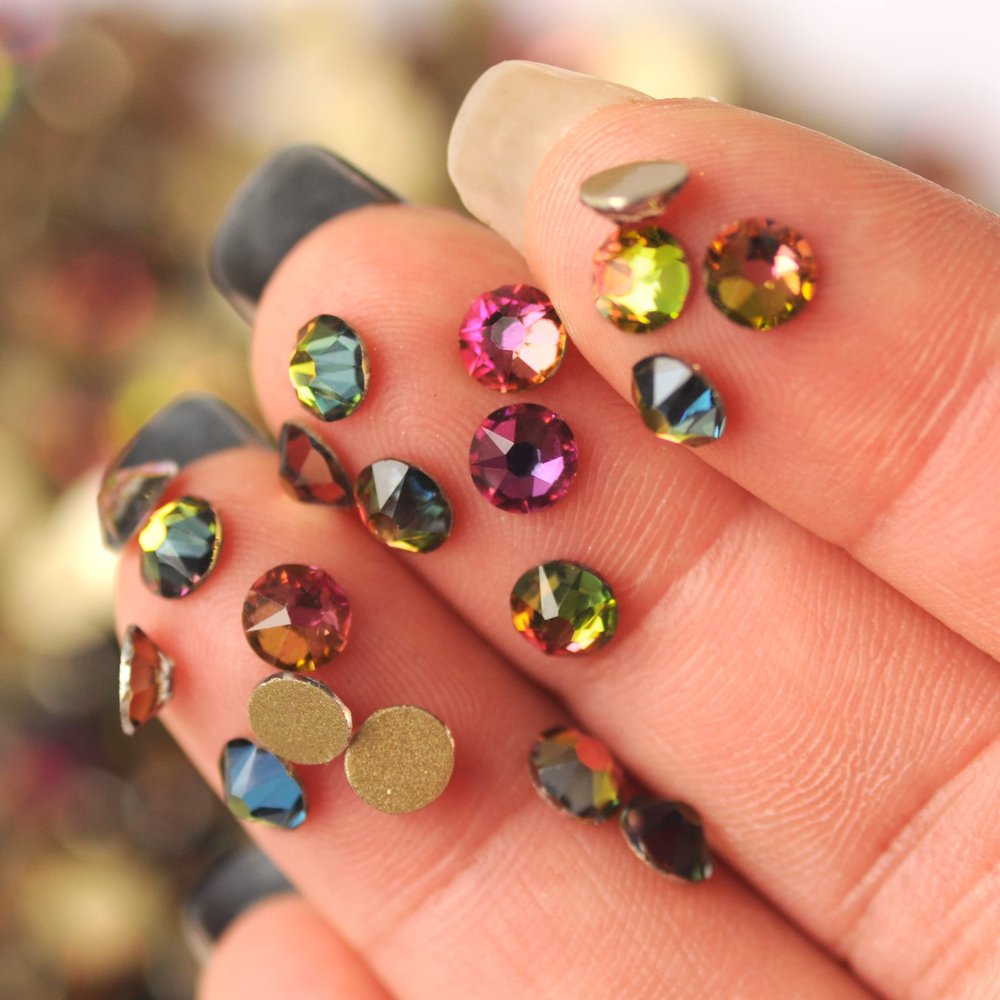 Non Hotfix Stone SS20 Rainbow 1440pcs 8 Big 8 Small DIY Strass Crystal Stick On Nail Salon Flat Back Rhinestones for Nail Art Garment Craft Decoration