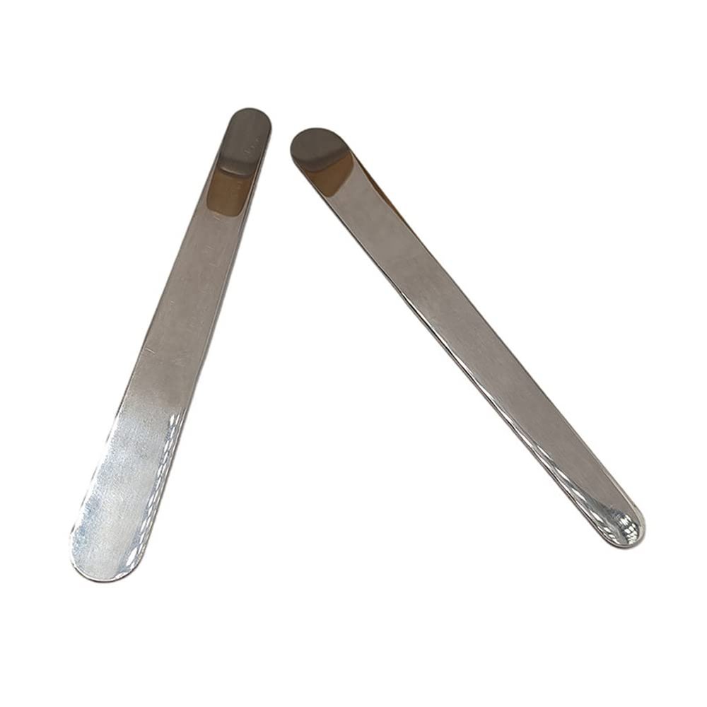 1 Piece Stainless Steel Makeup Spatula Eye Cream Spoon Beauty Scoop Mini Spoon Makeup Beauty Spoons Mini Cosmetic Skincare Spatula for Cream Lotions, 3.78 x 0.47 inches, Silver