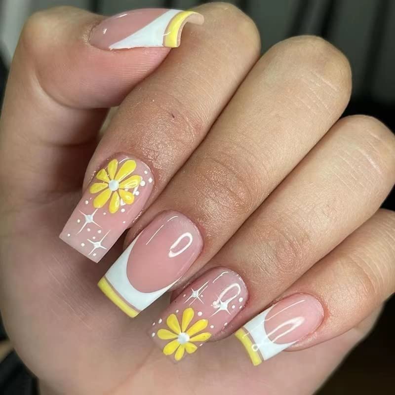 Magrace Short Press on Nails French Tip Fake nails with Designs 24 Pcs Square False Stick on Nails for Women (A-6)
