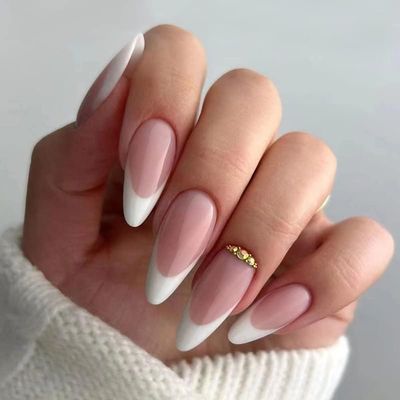 FRUJCDKI Medium French Tip Press-On Nails, French Rhinestone Almond Press-On Nails, Short Glue Press-On Nails, Reusable Fake Nails - Set of 24 Nails With Adhesive Labels