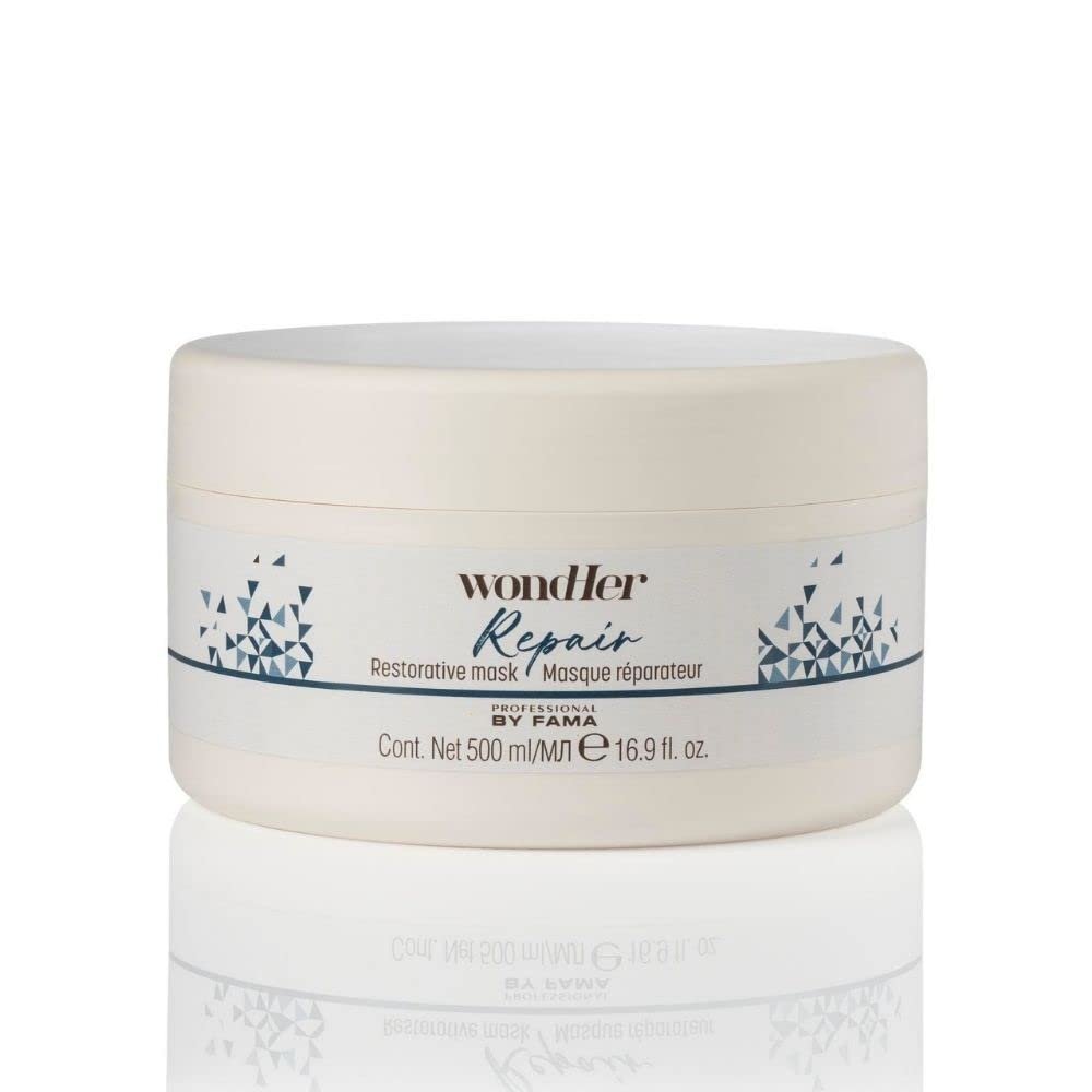 Professional by Fama Repair Restorative Mask 500 ml provides the hair with plenty of moisture and makes it supple.