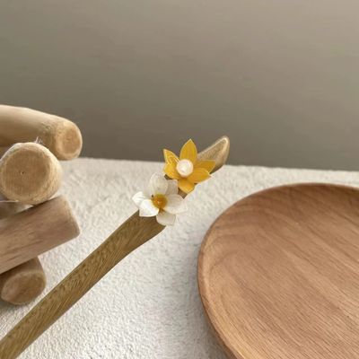 1pcs 5.9inch Rabithenn Kapok Flower Hairpin Pearl Hair Fork Stick Chinese Hair Sticks Wooden Hair Flower Decor with Tassel Wooden Handmade Hair Accessories for Women Girls Long Hair (Kapok)