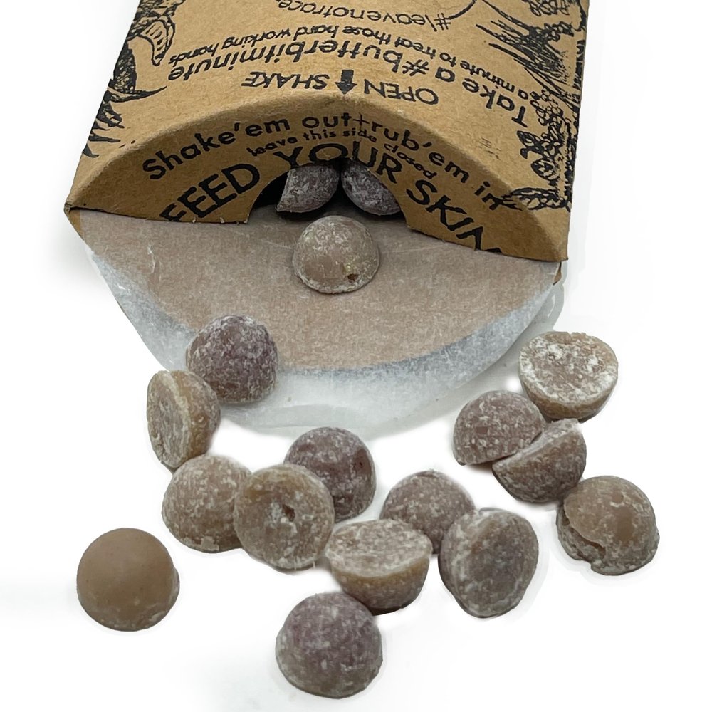 Cinnamon & Pepper lotion bars. Shield Butter Bits for dry skin. Single-serving hand cream. Organic. Vegan. Zero-waste (50 Bits)