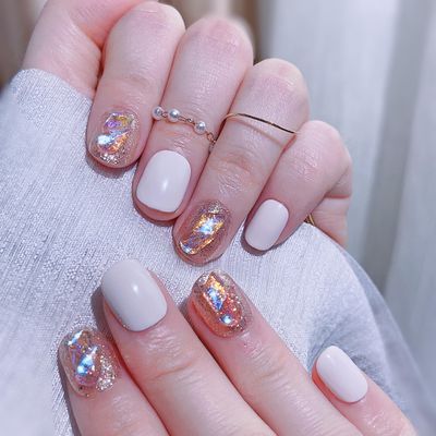 NAILMEOW salon quality handmade press on nails Short Length- Treasure, Luxury Reusable white Fake Nail Tips