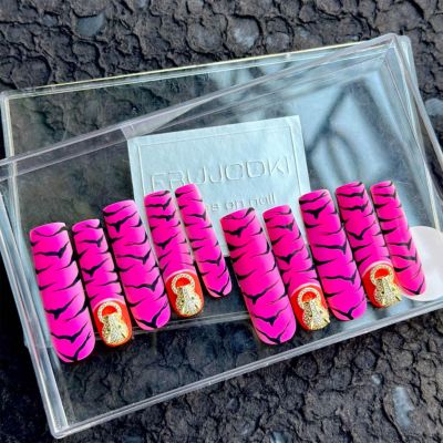 FRUJCDKI Real Gel Handmade luxurious Long Pink Tiger Stripes Press on Nails Gems Coffin Fake Nails with Designs Glossy False Nails for Women and Girls (040-L)