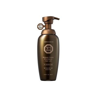 DAENG GI MEO RI - Korean Daisy Shampoo for Sensitive Hair - Gentle Scalp Care, Herbal Extracts, Soothing, Mild Formula, K-beauty Hair Wash (400ml / 13.5 fl. oz), 