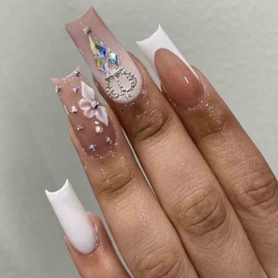 Enppode White Press on Nails Long Fake Nail with Rhinestones Square Nails for Women 24 PCS/Set