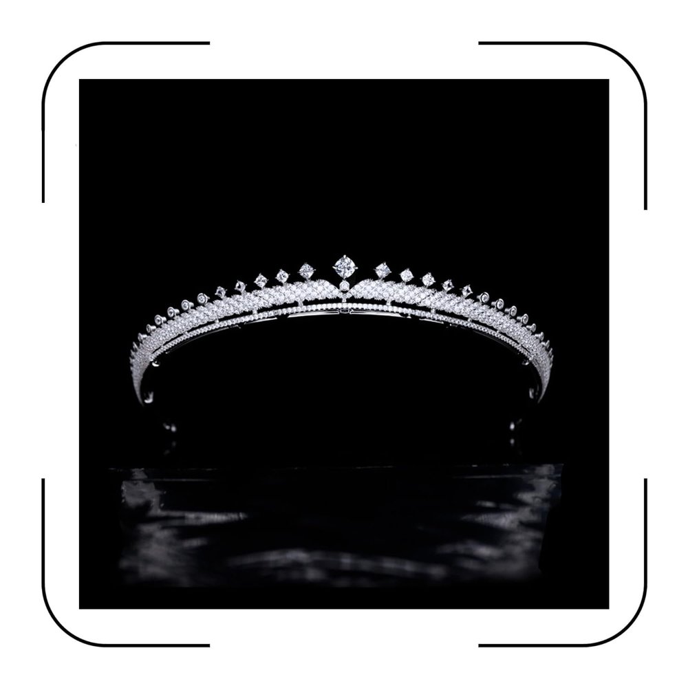 Luxury Wedding Tiara for Bride Cubic Zirconia Princess Pageant Prom Quinceanera Crown Headband Small Bridal Headpiece Crystal Silver Hair Accessories