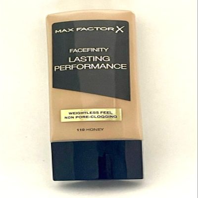 3 x Max Factor Lasting Performance Weightless Feel Foundation 110 Honey