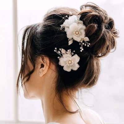 E EMZHOLE Bridal Hair Clips 2 Pcs Flower Wedding Hair Comb Pins Wedding Hair Accessories Headpiece Vintage Hair Accessories Jewelry with Pearls for Brides Bridesmaids Flower Girls