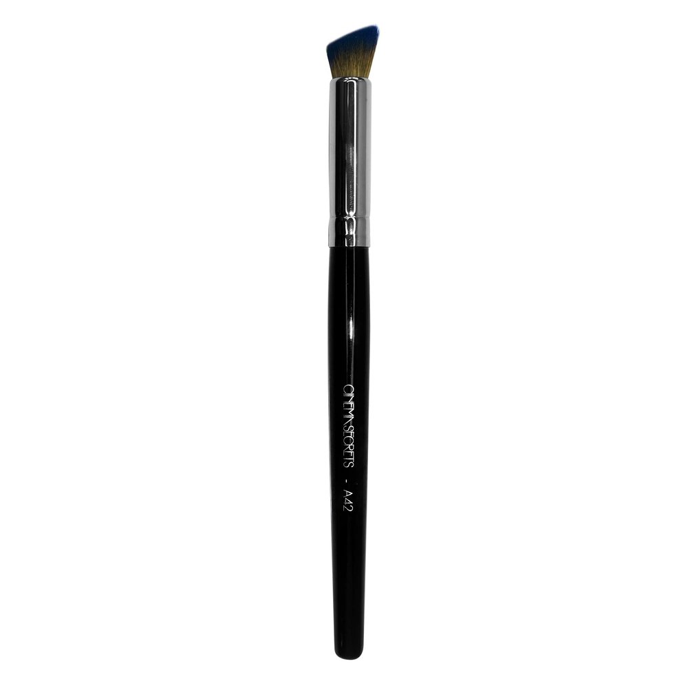 Cinema Secrets A42- Angled Concealer Brush
