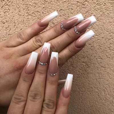 FRUJCDKI Long Press on Nails Square French Fake Nails Full Cover Luxury Nude Gradient Rhinestone French Acrylic False Nails for Women and Girls 24PCS