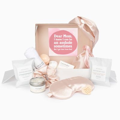 Dear Ava Spa Gifts for Women | Organic Self Care luxury Anti Stress Relaxing Bath and Body Kit Set Basket Box for Her with Heartfelt Card | Premium Spa Gift Boxes for Mom