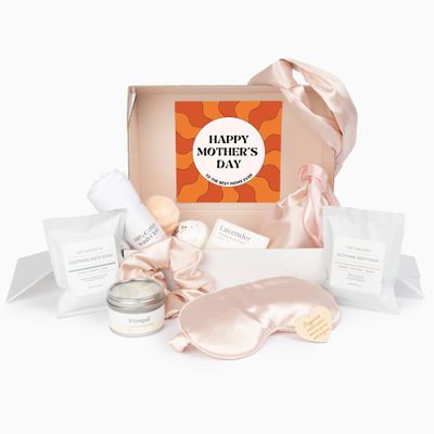 Dear Ava Spa Gifts for Women | Organic Self Care luxury Anti Stress Relaxing Bath and Body Kit Set Basket Box for Her with Heartfelt Card | Happy Mothers Day to Best Moms Ever