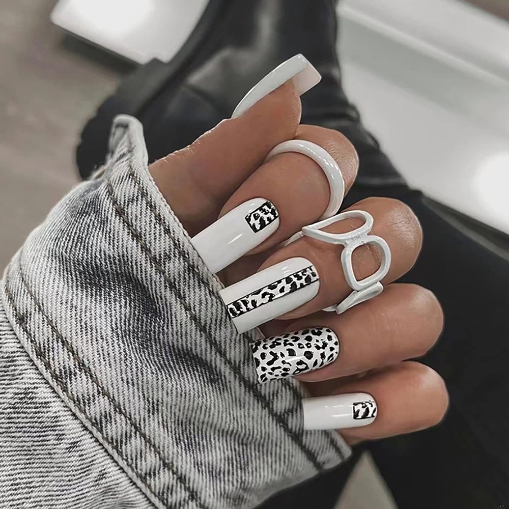 24 Pcs Summer Press on Nails Medium Square Fake Nails White Acrylic False Nails with Leopard Pattern Designs Glossy Full Cover Glue on Nails for Women Girls