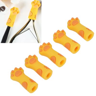 5pcs Scissors Case, Cuticle Scissors Deck Protectors Paw Shape Silicone Cuticle Trimmer Protective Cover for Nail and Toenails (Color : Yellow)