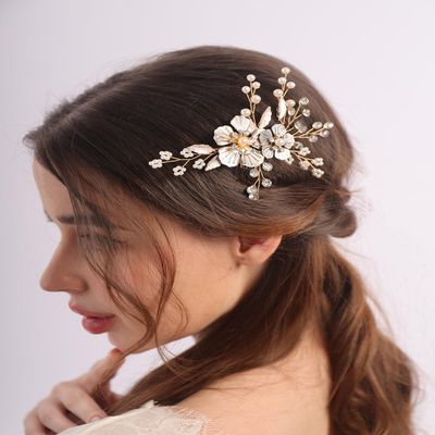 Teyglen Bridal Flower Hair Comb Pearl Crystal Wedding Hair Pieces Gold Flower Leaf Headpieces for Bride Hair Accessories Vintage Flower Leaf Hair Side Comb for Women Girls