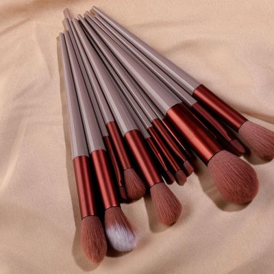 13 Four Seasons Green Makeup Brush Set Portable Soft Hair Blush Brush Eyeshadow Brush Full Set of Make-up Tools