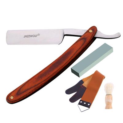Manual shavers and their accessories