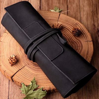 Barber Clips Combs Holder Pouch,Hairdresser Hair Scissors Pu Leather Bag for Barber Tools Hair Salon Scissor Comb Case Scissors Hairdressing Holster Pouch Supplies Styling Tools Accessories