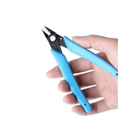 1pc Nail Art Clipper Professional Nail Rhinestones Clipper Cutter Metal Chain Scissors Manicure Nail Jewelry Easlier Removing