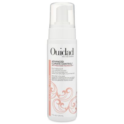 Ouidad Advanced Climate Control Volumizing Foam - 7 fl oz, Lightweight Hair Styling Foam, Anti-Frizz Nano Technology, Adds Volume, Fights Frizz & Defines Curls, Crunch-free Hold, For All Curl Types
