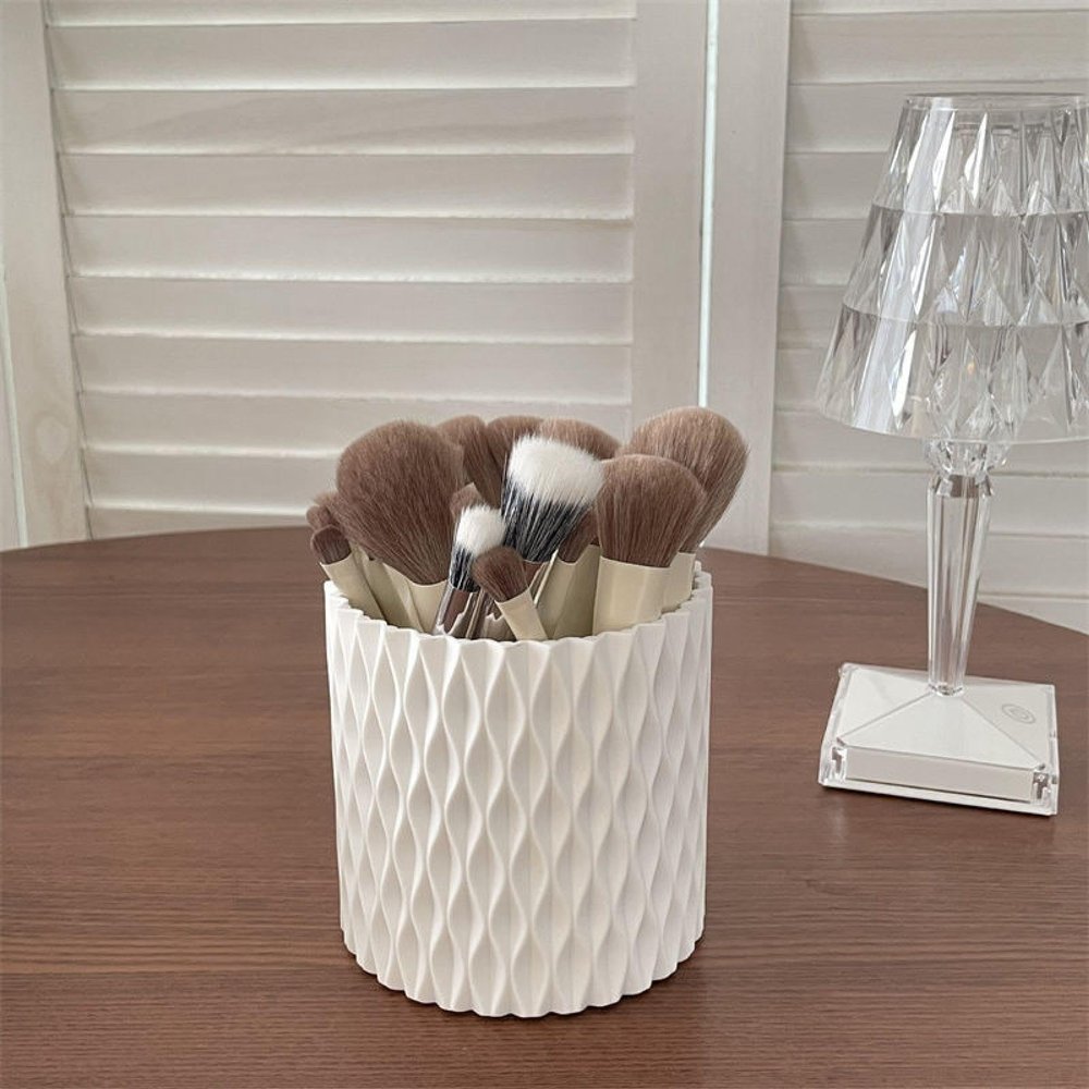360 Rotating Makeup Brush Storage Bucket Dustproof Pen Holder Brush Beauty Brush Storage Box Ins Premium Storage Barrel Barrel Brush