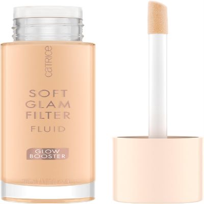 Catrice | Soft Glam Filter Fluid | Luminous Make Up Base & Highlighter for Radiant Complexion | With Vitamin E & Squalene | Vegan & Cruelty Free (15 | Light)