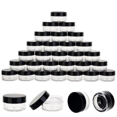 100 Count 5 Gram Sample Containers, Clear Lip Balm Containers with Lids, Small Plastic Sample Jars with 8 Mini Spoons, 100pcs Labels (Black Lid)