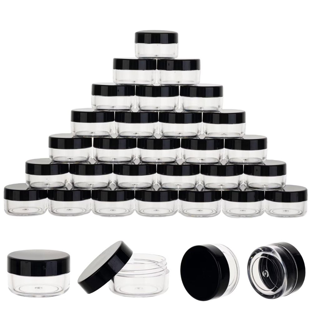 100 Count 5 Gram Sample Containers, Clear Lip Balm Containers with Lids, Small Plastic Sample Jars with 8 Mini Spoons, 100pcs Labels (Black Lid)