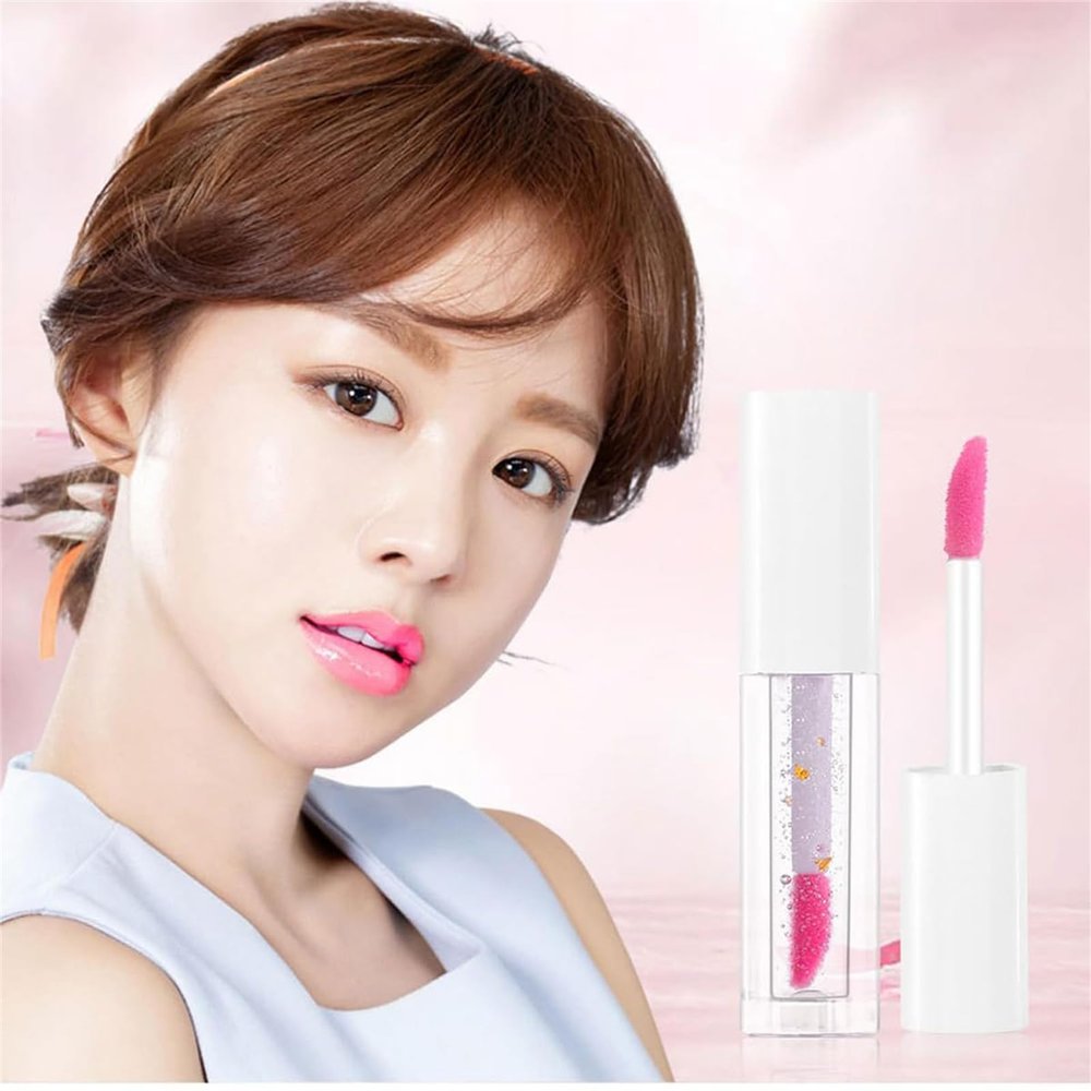 SARUEL Lip Plumping Oil nourishes and hydrates lips, and Vegan Lip Treatment Oil makes lips plumper.