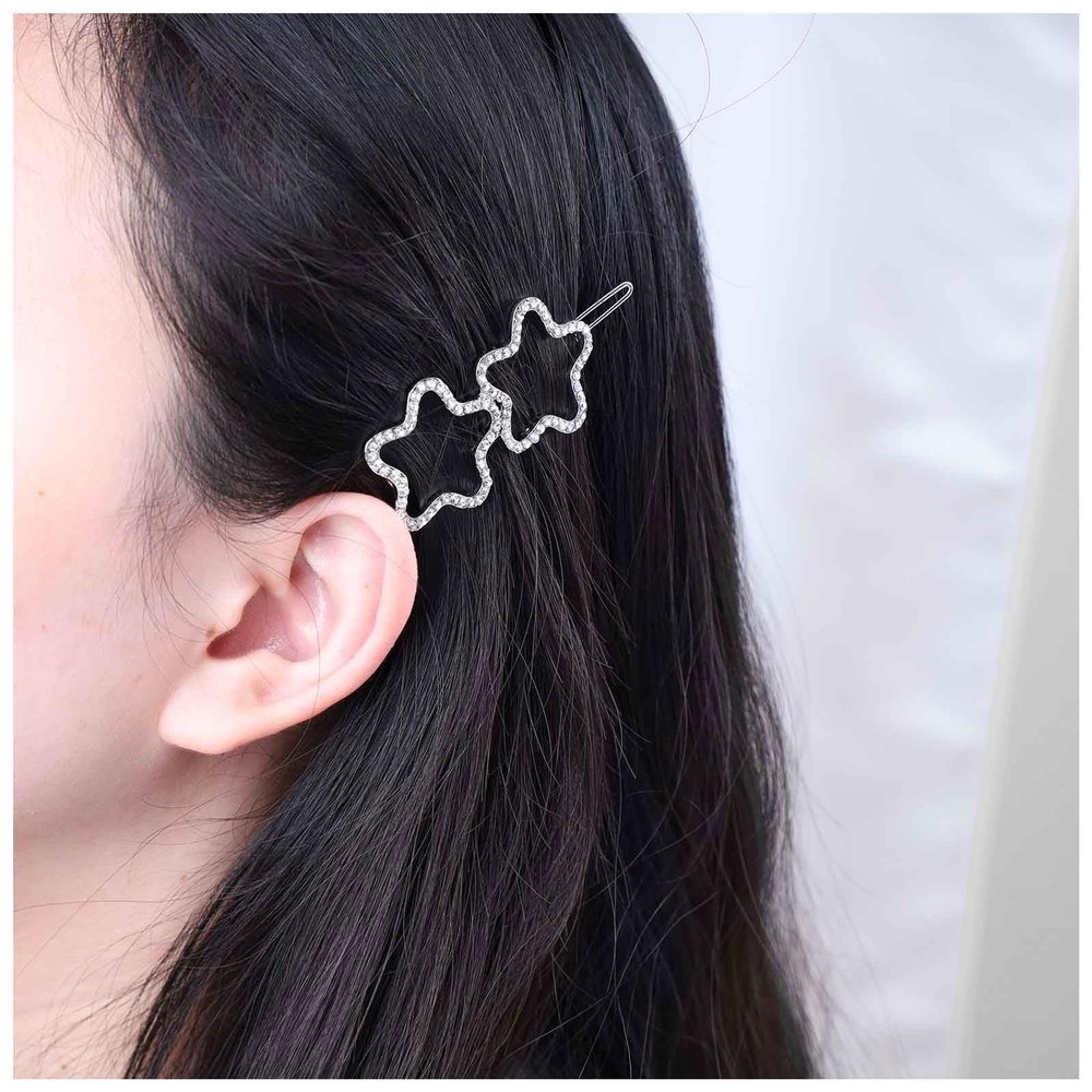 Iaceble Boho Crystal Flower Hairclips Barrette Hollow Cz Flower Side Clip Hairpin Silver Flower Hairpins Clip Rhinestone Flower Shape Haed Clip Decorative Hair Accessories for Women Headdress