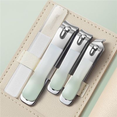 4pcs Nail File Nail Scissors Clipper Manicure Pedicure Kit Convenient to Use Manicure Set Sturdy for Travelling,red,A