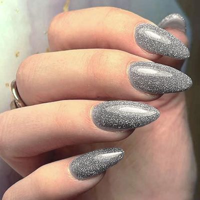 CEWEWP Silvery Glitter Press on Nails Medium Almond Shape Acrylic Fake Nails with Salon UV Finish Sparkling Gel Nails Press ons Glossy Flash Glue on Nails Medium False Nails with Designs for 24Pcs