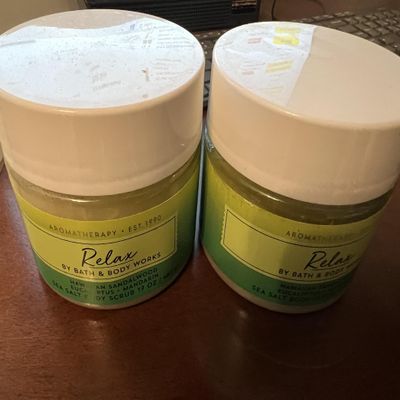 2 Aromatherapy Relax Hawaiian Sandalwood Eucalyptus Mandarin Scrub