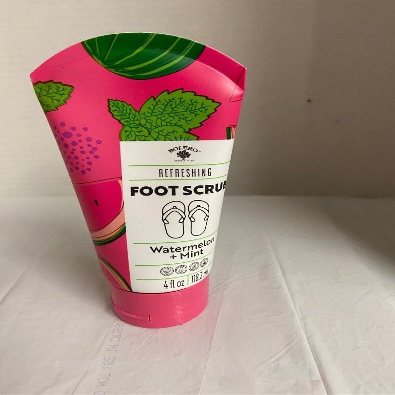 Bolero Beverly Hills Refreshing Foot Scrub Watermelon + Mint 4 oz