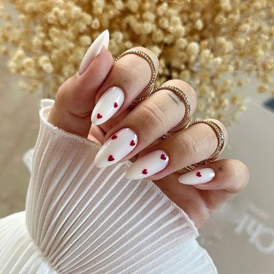 24Pcs Valentines Milky White Press on Nails Medium Almond Fake Nails with Red Heart Design False Nails Valentines Cute Acrylic Stick Glue on Nails for Women Girlfriend Gift