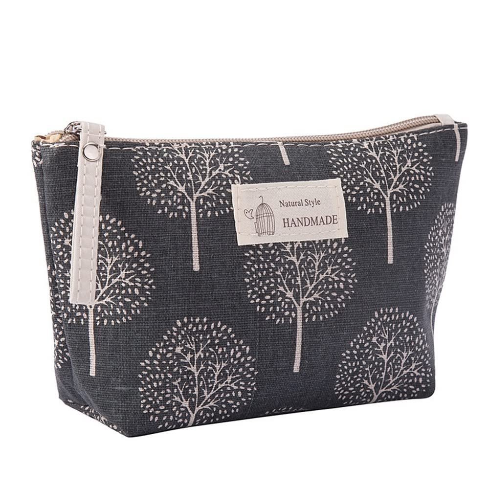RomildaYuan Bear Tree Print Pattern Women's Travel Bag for Toiletries and Cosmetics - Portable Makeup Organizer in Soft Canvas