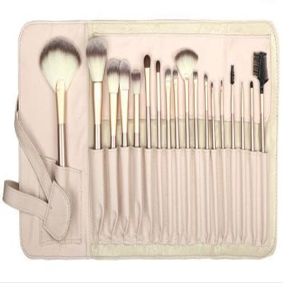 cosmetic brush