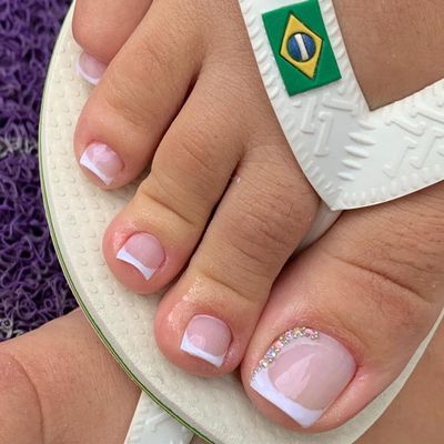 White French Tip Fake Toe Nails,Short Square Press on Toenails with Rhinestone Design Acrylic Toe Nails White Toenail Tips Glossy Glue on Toenails for Women Girls Manicure Nail Decorations 24Pcs