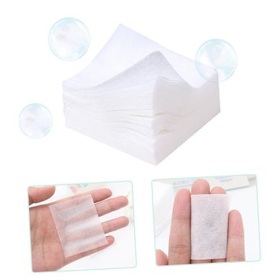 balacoo 1000pcs Thin Cotton Pads for Makeup Removal Non-Woven Cosmetic Wipes Plastic Box Gentle and Absorbent Cleansing Pads for Nail Polish and Face Style