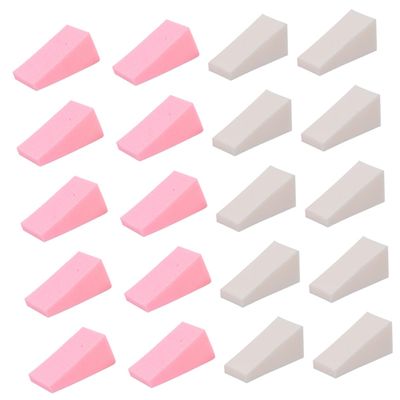 MAGICLULU 30pcs Triangle Shape Makeup Sponges for Dry and Wet Use and Gentle Powder Applicators for Liquid and Foundations Blush and Concealer Applications