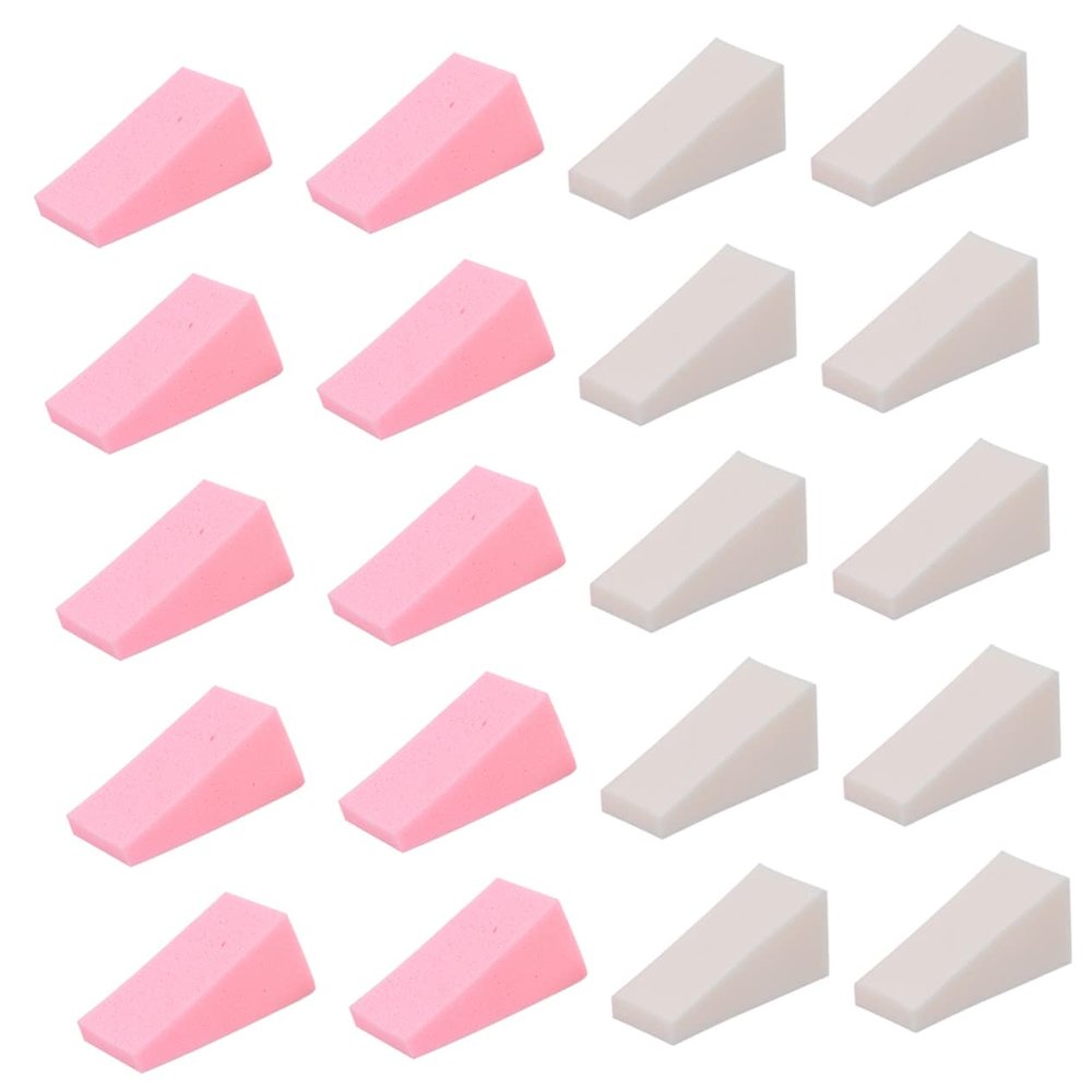 MAGICLULU 30pcs Triangle Shape Makeup Sponges for Dry and Wet Use and Gentle Powder Applicators for Liquid and Foundations Blush and Concealer Applications