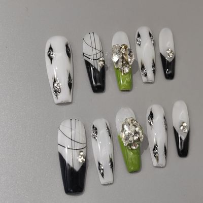 IJRMTVWO Handmade Wearing Nail Black and white explosive flash manicure Nail Patch Wearable Nail Removable reusable 10PCS