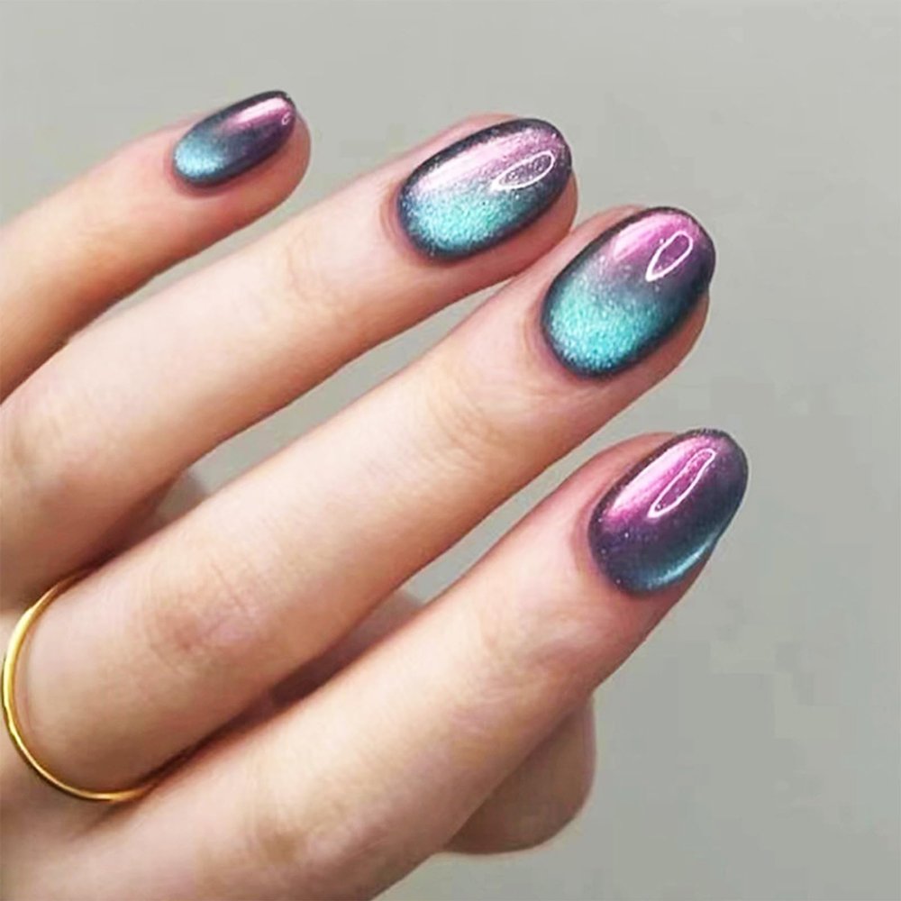 24Pcs Cat Eye Press on Nails - Sparkly Manicure Art Acrylic Short Oval Fake Nails With Blue Gradient Design, Glossy Purple False Gel Glue on Nails for Women Girls