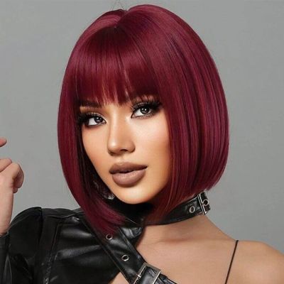 YOUNIGA Wine Red Bob Wig With Bangs 12 Inch Burgundy Wig Short Synthetic Fiber Bob Wigs for Women Short Bob Wigs and Halloween Cosplay Wig for Daily Life Colorful Wigs With One Cap (Wine Red)