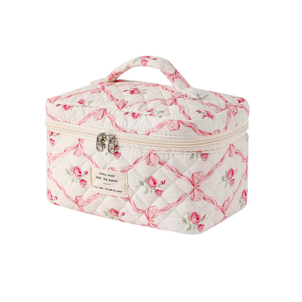 RSRSLEII Large Quilted Makeup Bag for Women and Girls, Cute Coquette Floral Cotton Cosmetic Bag, Aesthetic Travel Organized Toiletry Bags (01Pink Bows)